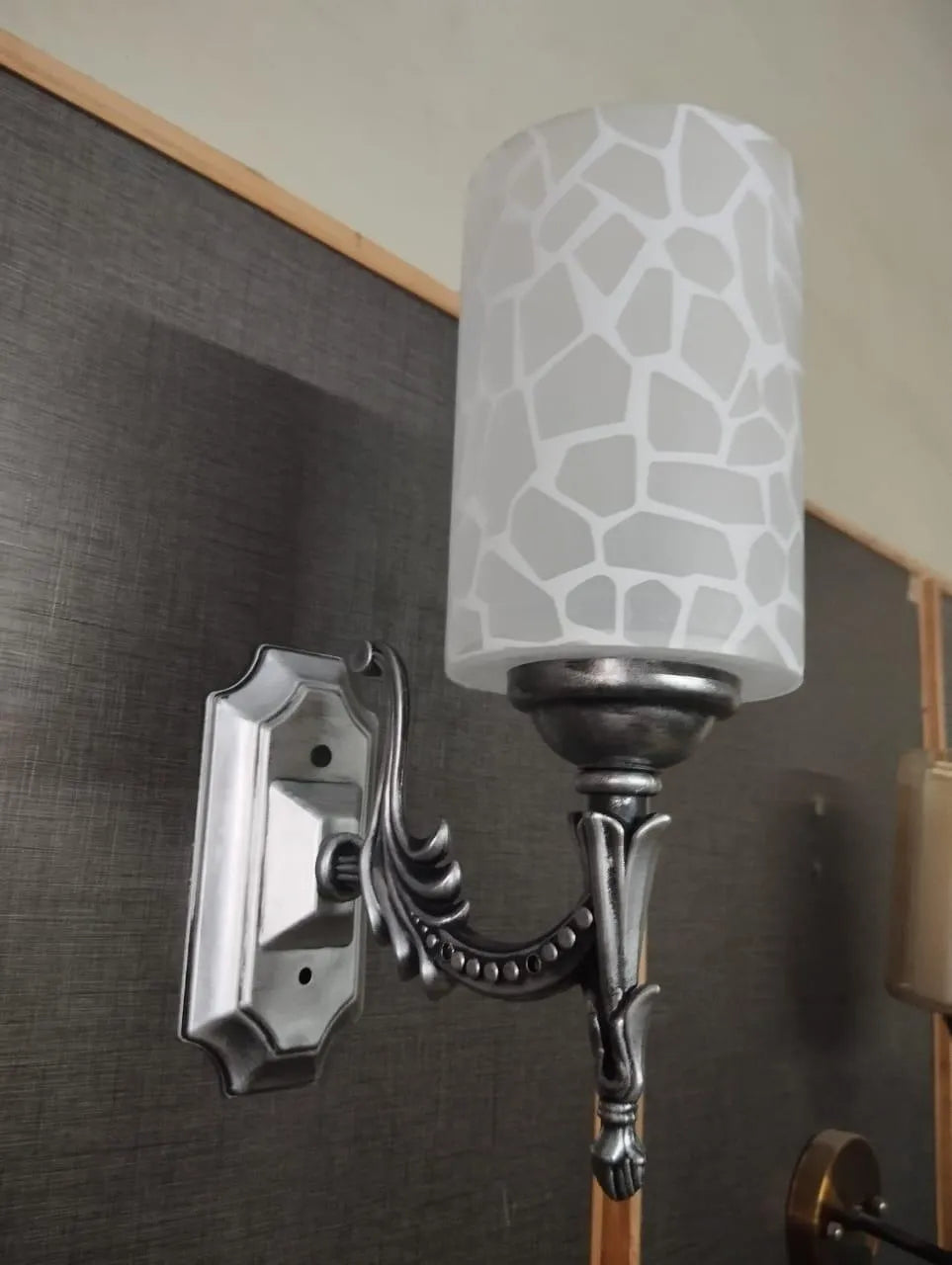 Beautiful & Aesthetic Wall Lamp